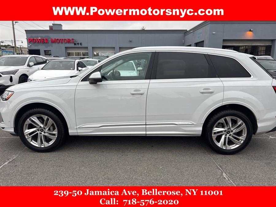 2023 Audi Q7 55 Premium Plus quattro Tiptronic's photo