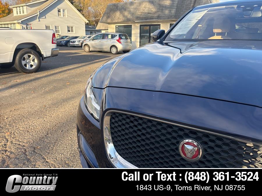 2017 Jaguar F-PACE 35t Prestige AWD's photo