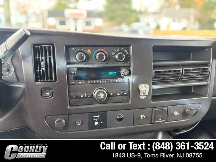 2015 Chevrolet Express Cargo Work Van - Photo 21