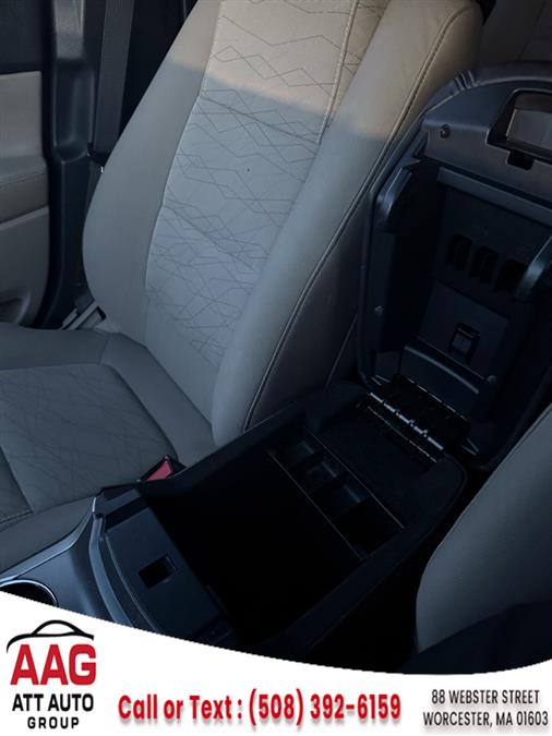 2011 Ford Explorer Base - Photo 17