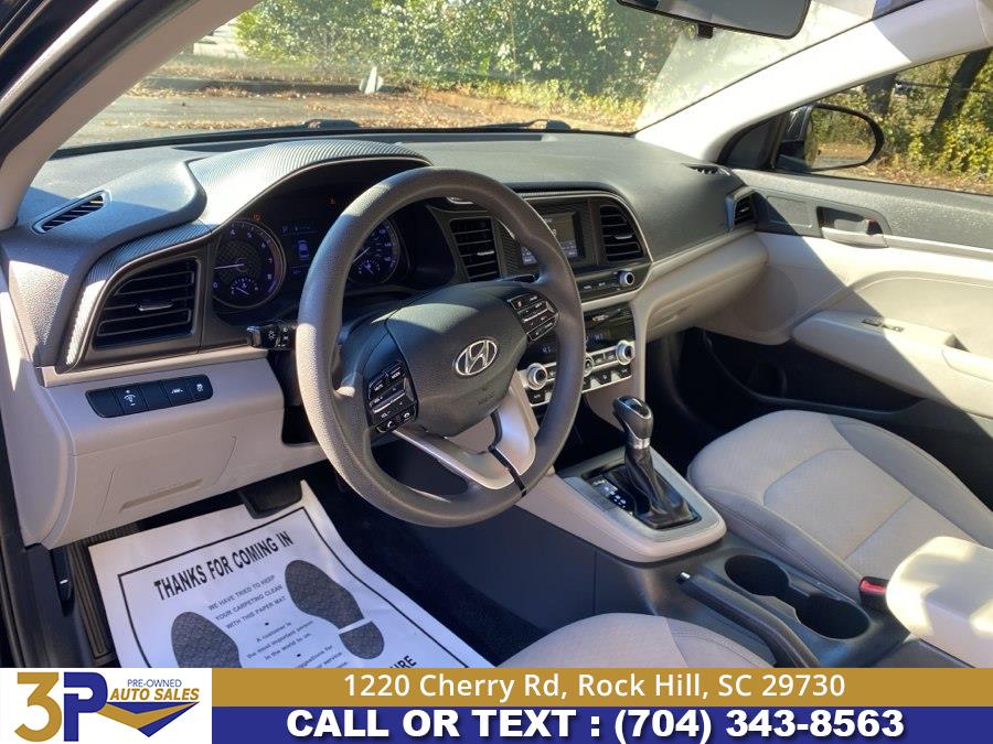 2020 Hyundai Elantra SE - Photo 7