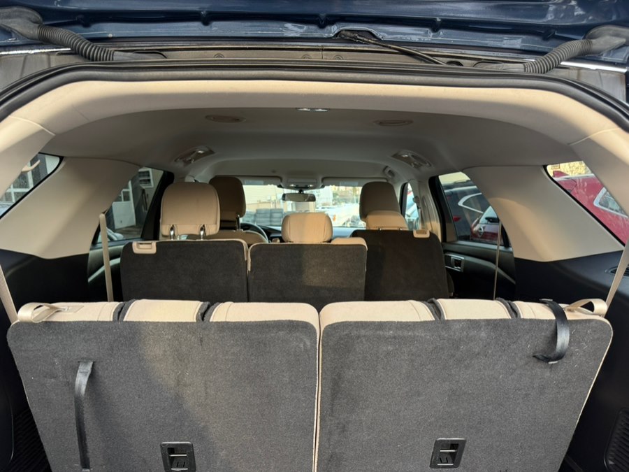 2020 Ford Explorer Base - Photo 11