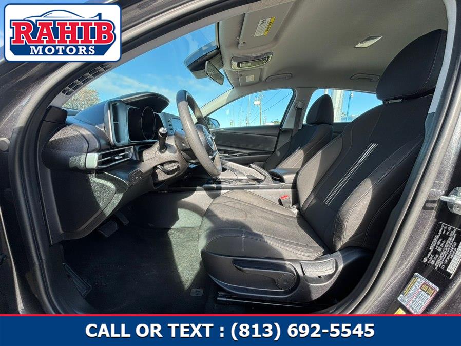 2021 Hyundai Elantra SEL - Photo 20