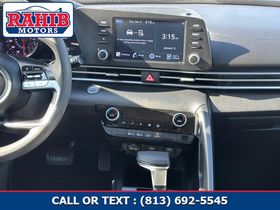 2021 Hyundai Elantra SEL - Photo 17