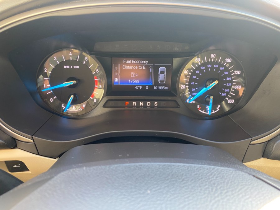 2016 Ford Fusion SE - Photo 20