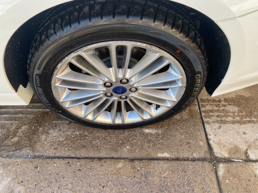 2016 Ford Fusion SE - Photo 27