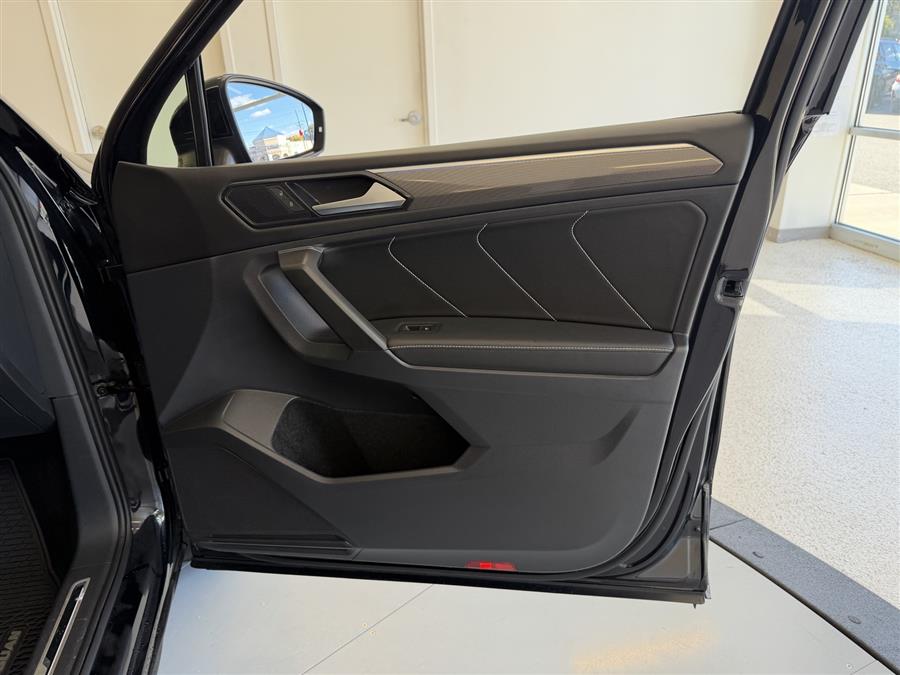 2022 Volkswagen Tiguan SE R-LINE BLACK - Photo 44