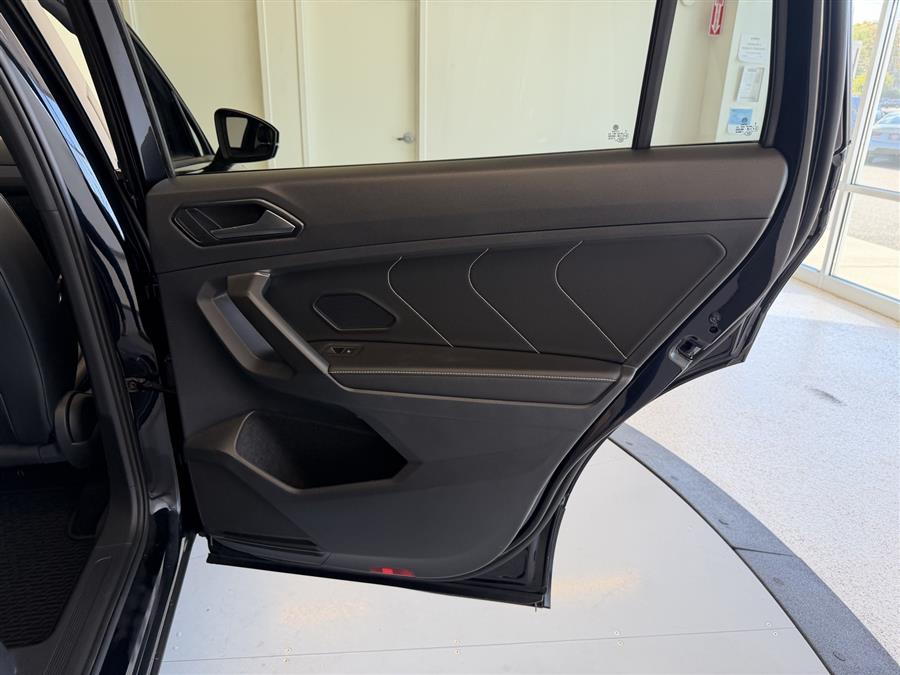 2022 Volkswagen Tiguan SE R-LINE BLACK - Photo 45