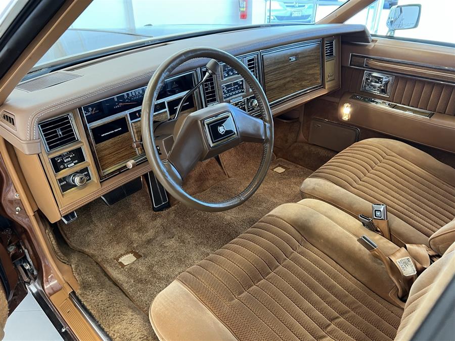 1983 Cadillac Seville - Photo 13