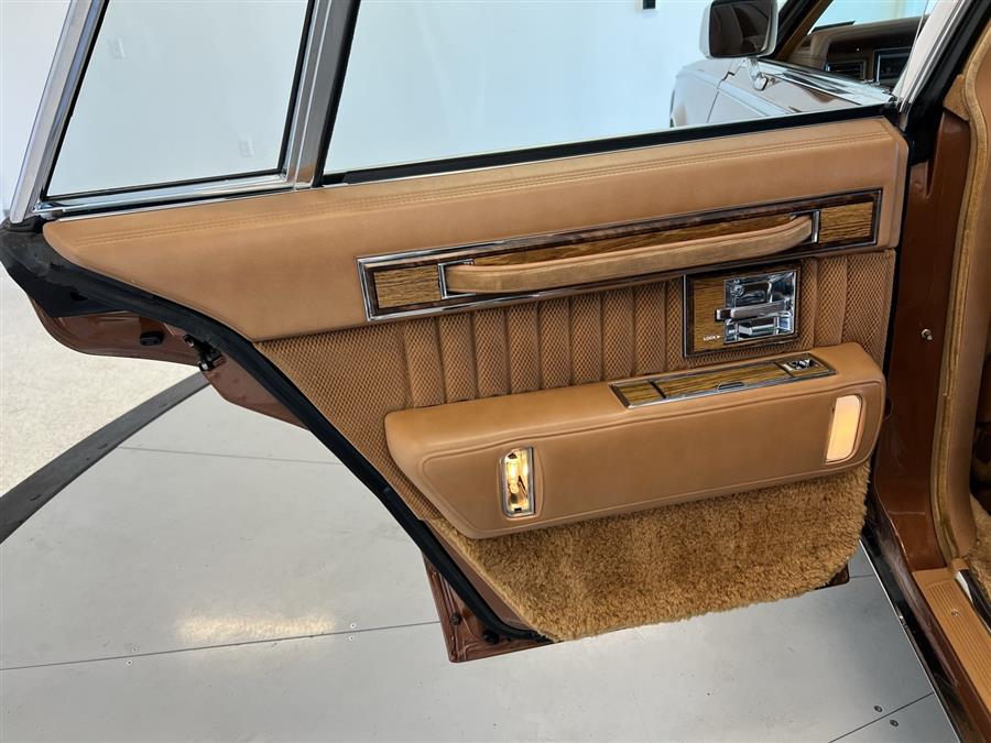 1983 Cadillac Seville - Photo 19