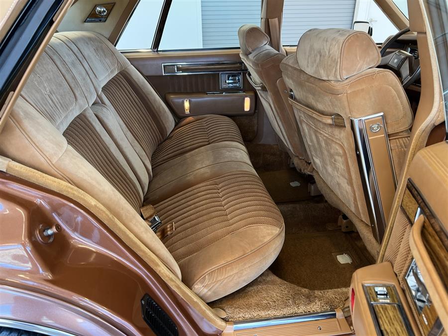 1983 Cadillac Seville - Photo 27
