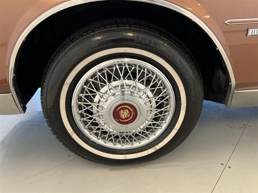 1983 Cadillac Seville - Photo 33