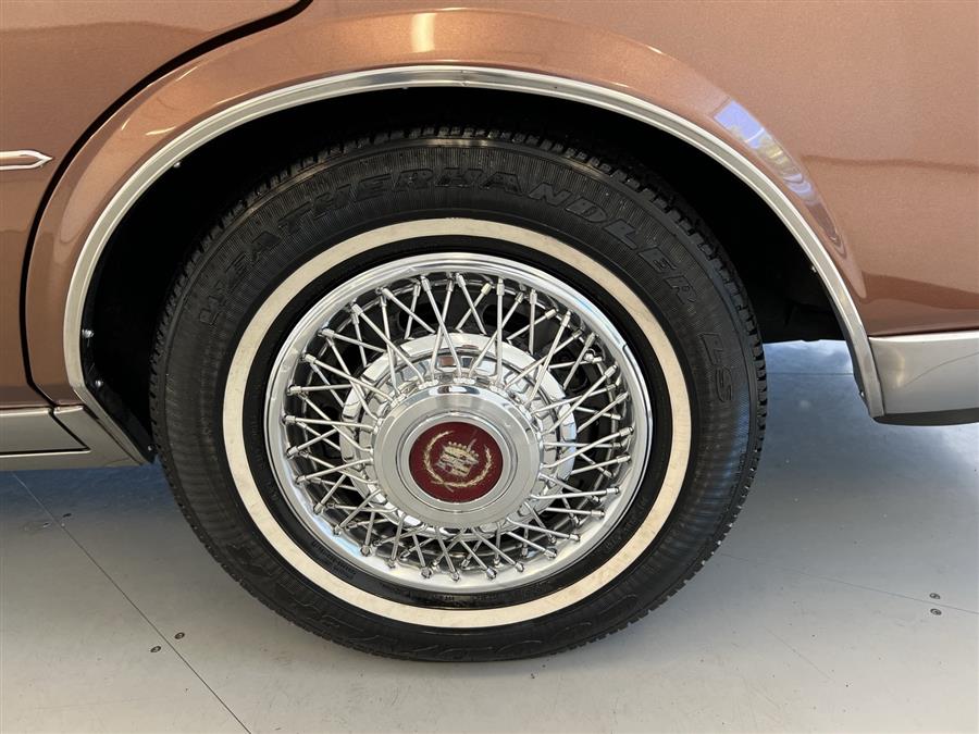 1983 Cadillac Seville - Photo 34