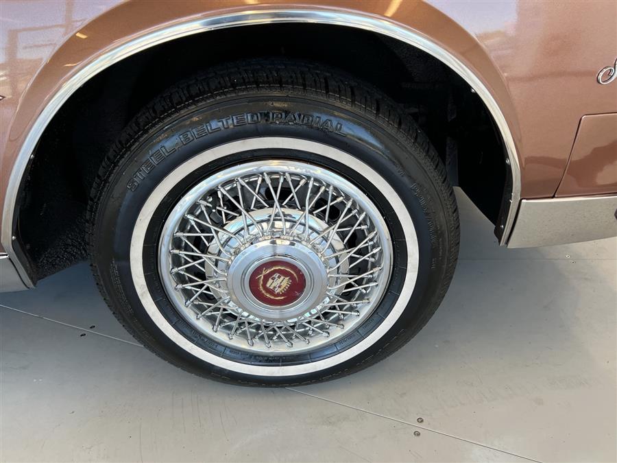 1983 Cadillac Seville - Photo 36