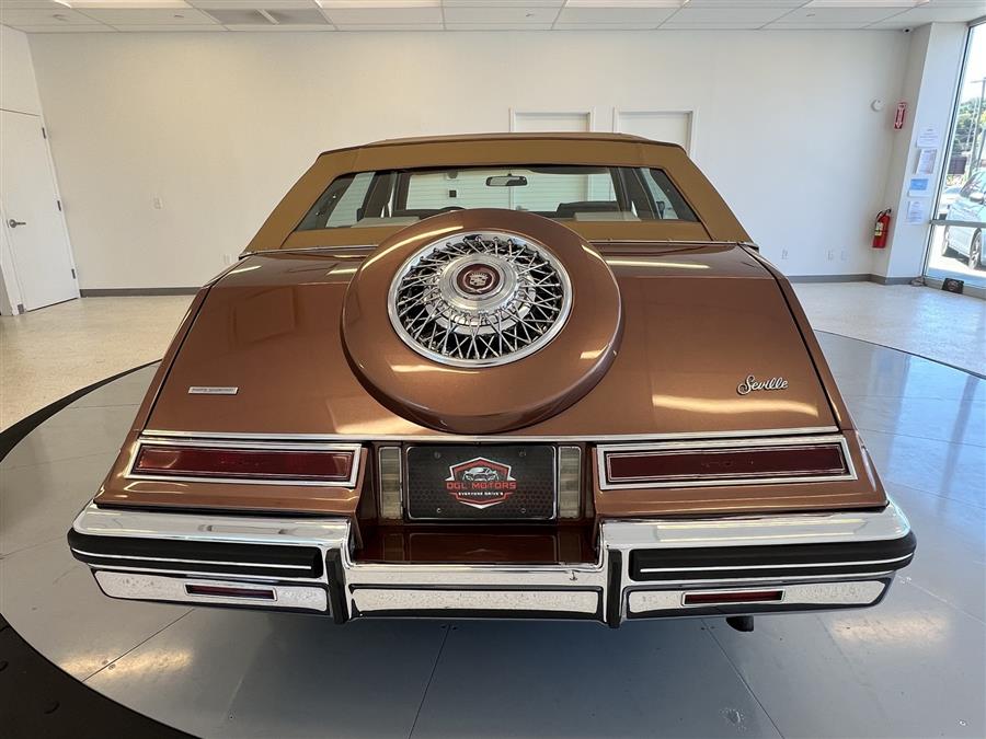 1983 Cadillac Seville - Photo 43
