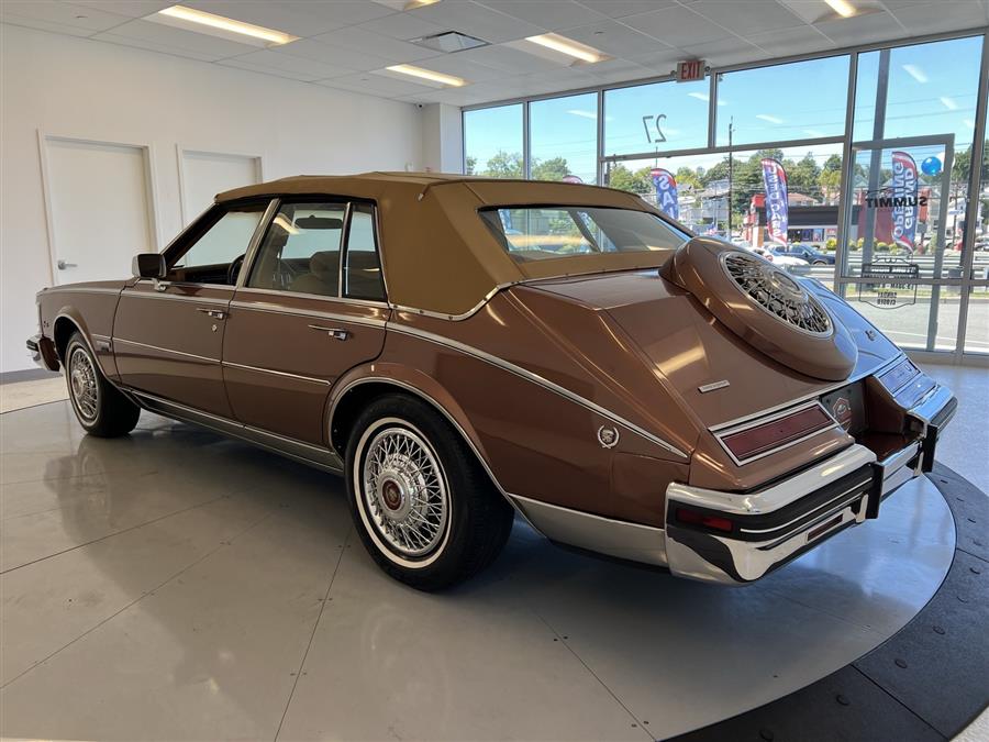1983 Cadillac Seville - Photo 44