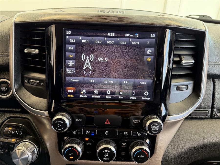 2020 RAM Ram 1500 Pickup Laramie - Photo 17