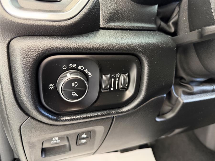 2020 RAM Ram 1500 Pickup Laramie - Photo 32