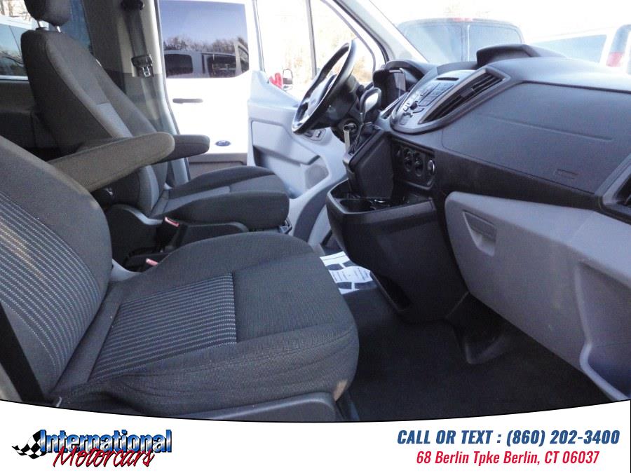 2016 Ford Transit XLT - Photo 11