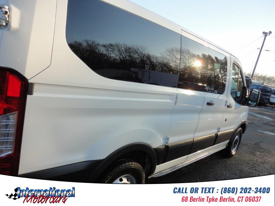 2016 Ford Transit XLT - Photo 15