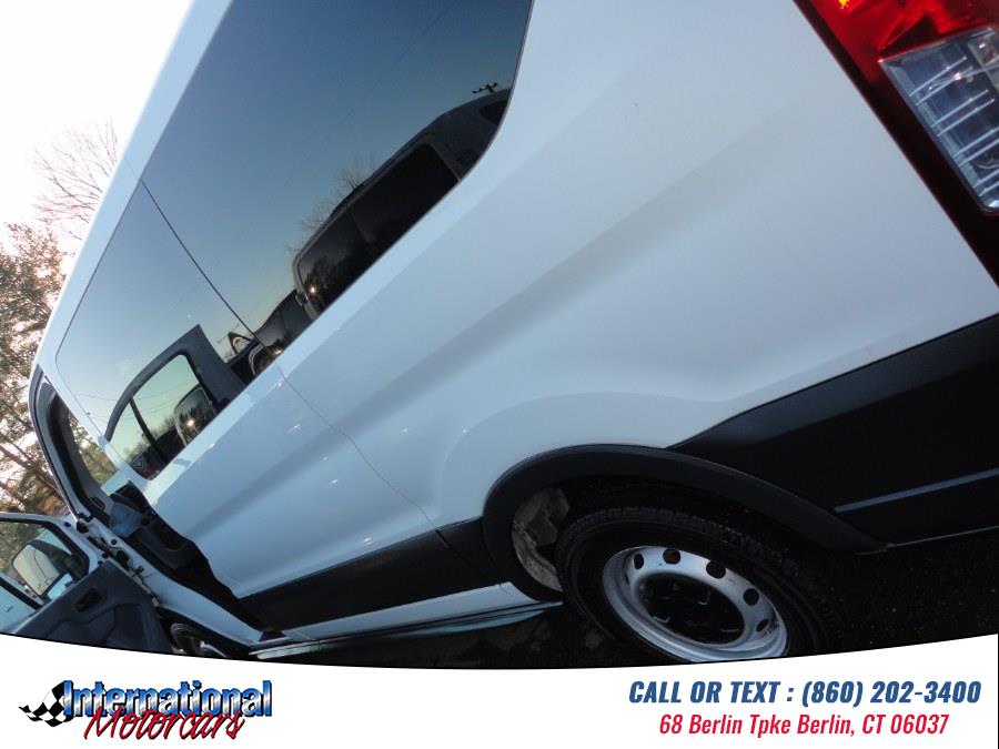 2016 Ford Transit XLT - Photo 16