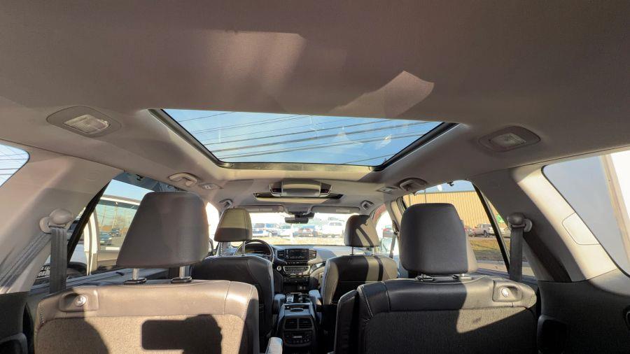 2022 Honda Pilot Elite - Photo 24
