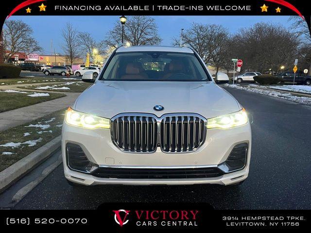 2020 BMW X7 xDrive40i's photo