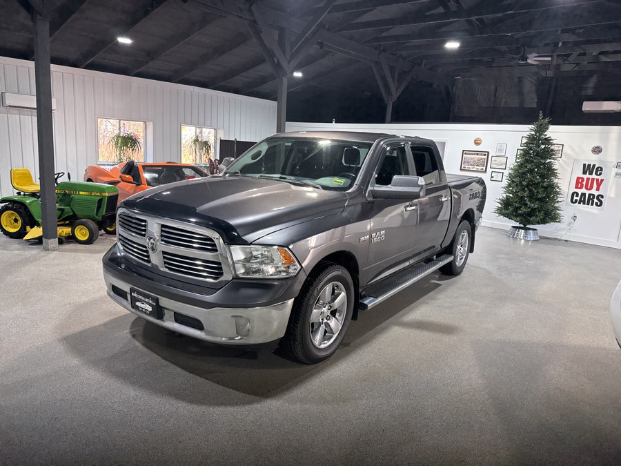 2017 RAM 1500 SLT Crew Cab 4x4 5'7" Box's photo