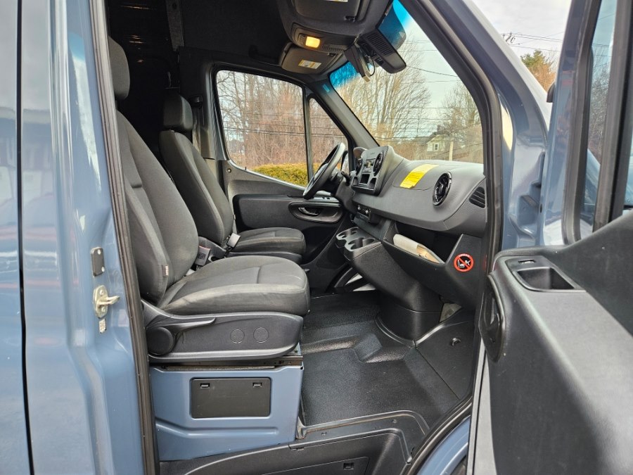 2019 Mercedes-Benz Sprinter Cargo Van Base - Photo 6