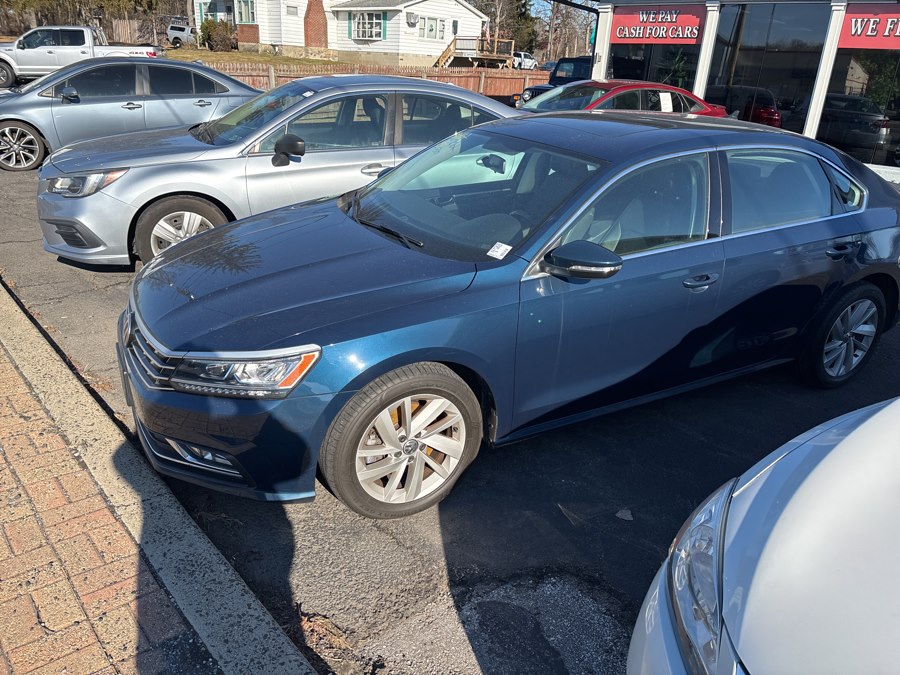 2018 Volkswagen Passat 2.0T SE Auto's photo