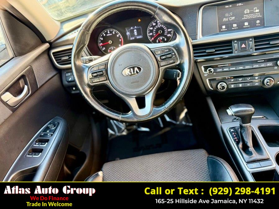 2018 Kia Optima S - Photo 8