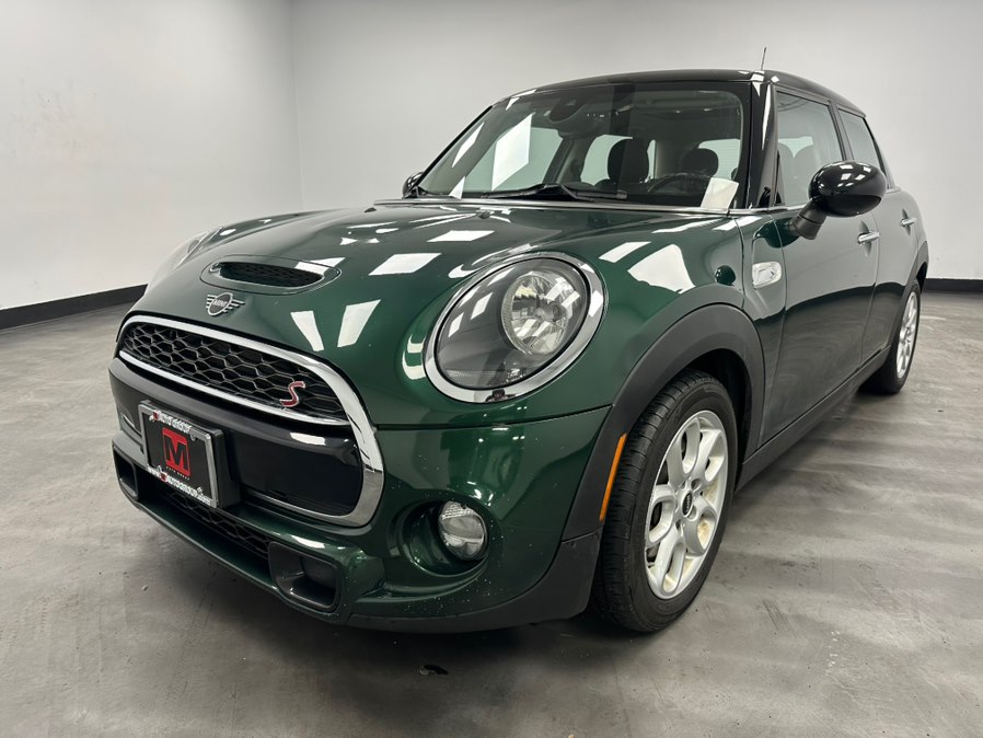 2019 MINI Hardtop Cooper S Signature's photo