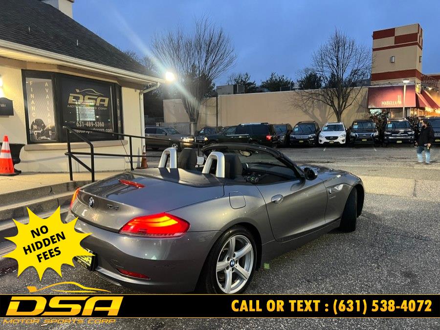 2011 BMW Z4 sDrive30i - Photo 14