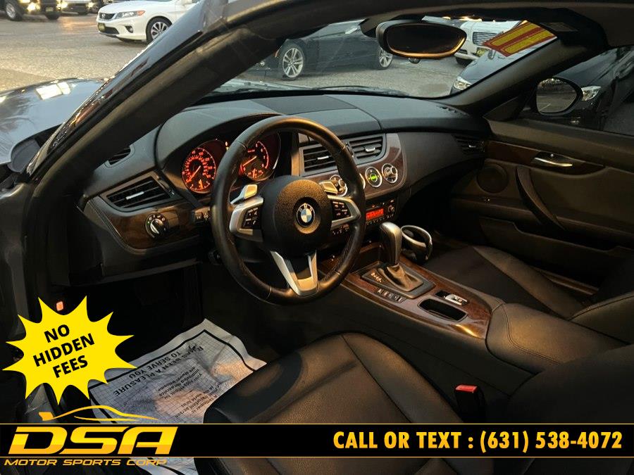 2011 BMW Z4 sDrive30i - Photo 25