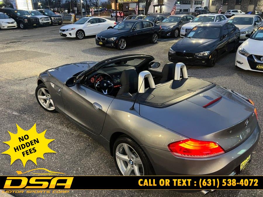 2011 BMW Z4 sDrive30i - Photo 16