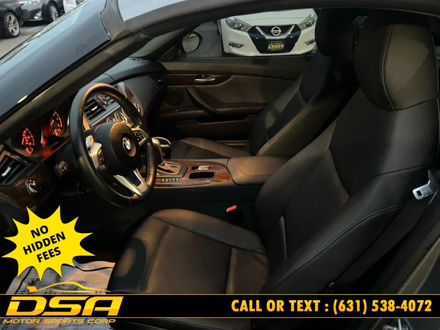 2011 BMW Z4 sDrive30i - Photo 24