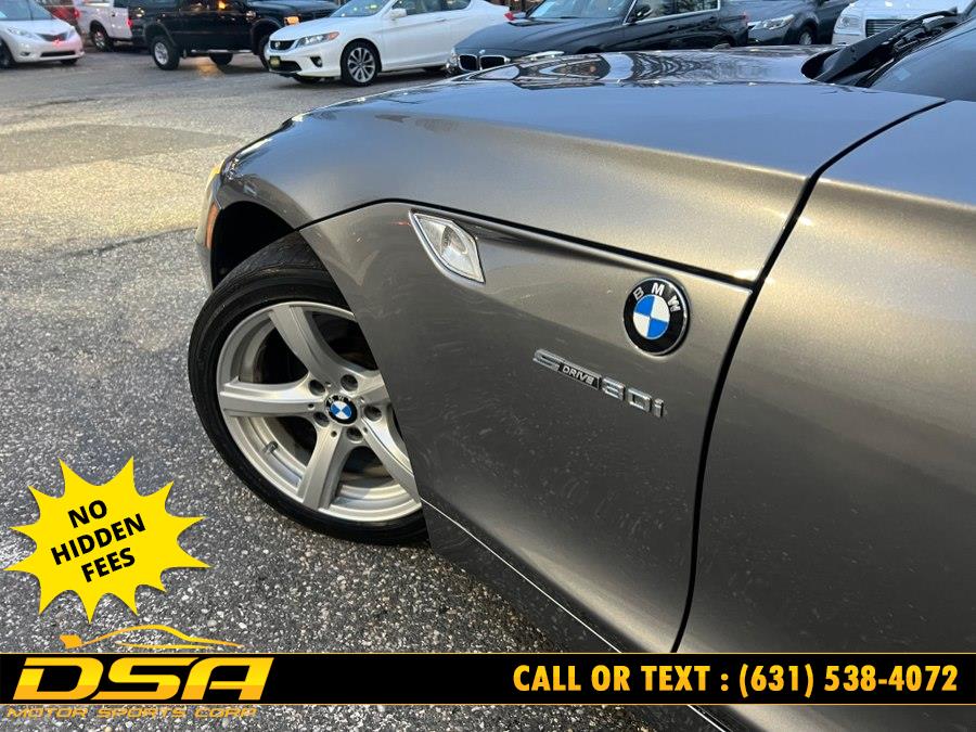 2011 BMW Z4 sDrive30i - Photo 23
