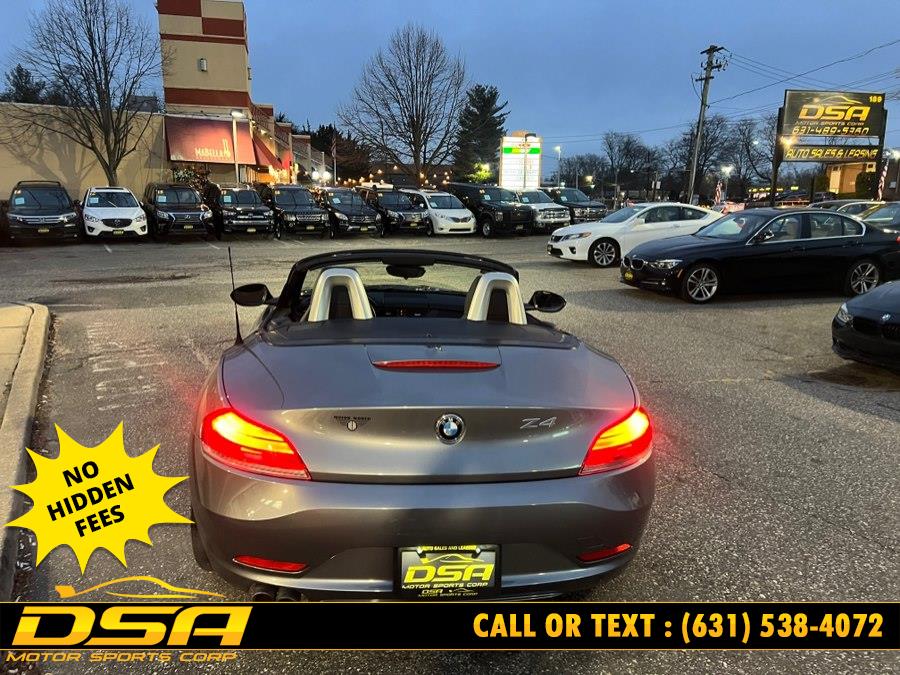 2011 BMW Z4 sDrive30i - Photo 15