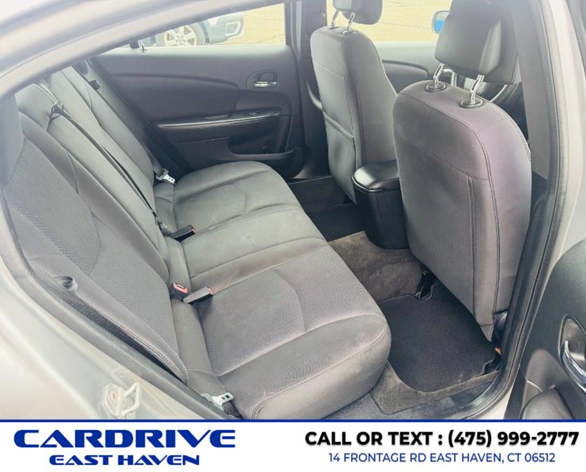 2014 Chrysler 200 LX - Photo 9