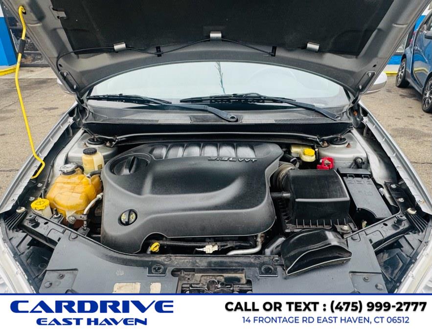 2014 Chrysler 200 LX - Photo 16