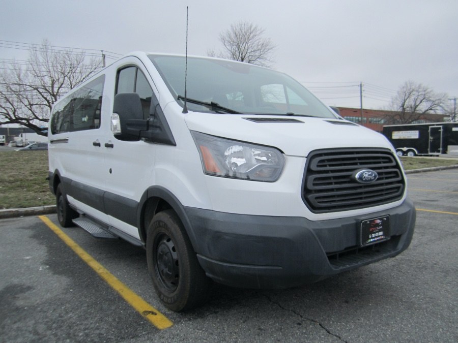 2017 Ford Transit 350 XL Wagon Low Roof Sliding Pass. 148's photo