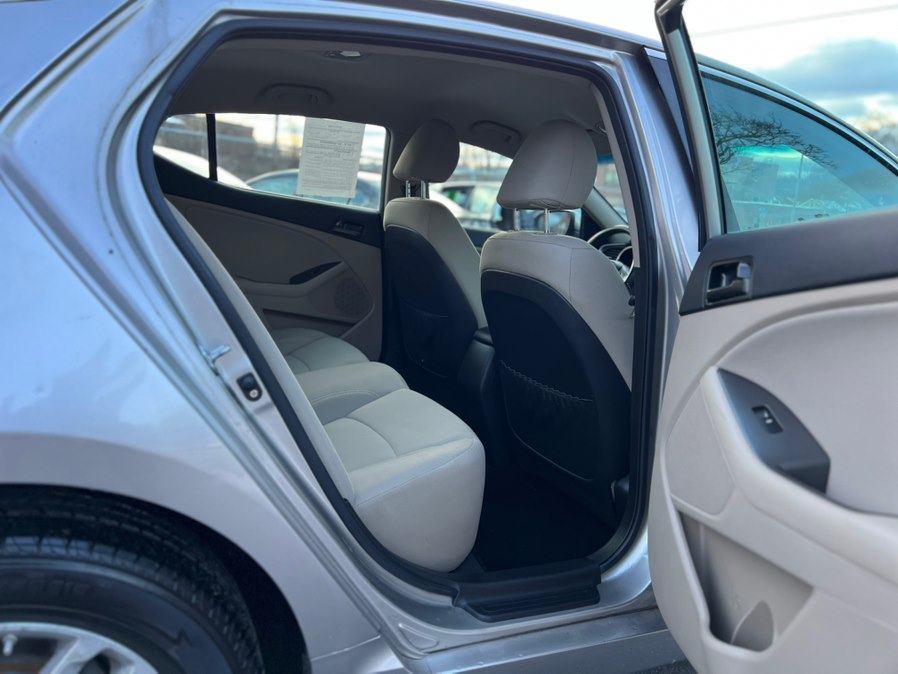 2013 Kia Optima LX - Photo 10