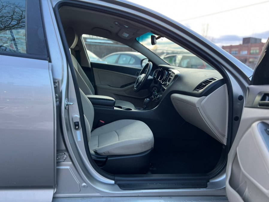 2013 Kia Optima LX - Photo 11