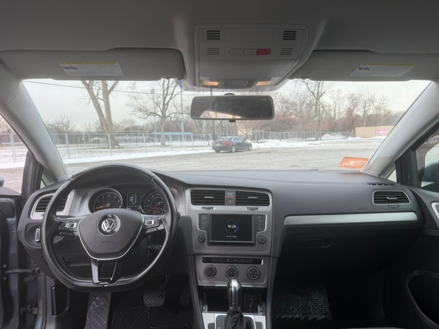2017 Volkswagen Golf SportWagen S - Photo 10