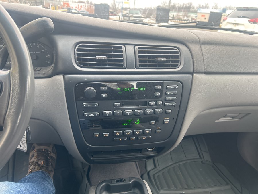 2001 Ford Taurus SEL - Photo 42