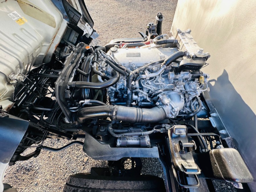 2017 Isuzu NRR - Photo 30
