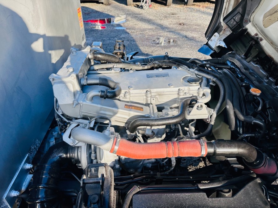 2017 Isuzu NRR - Photo 29
