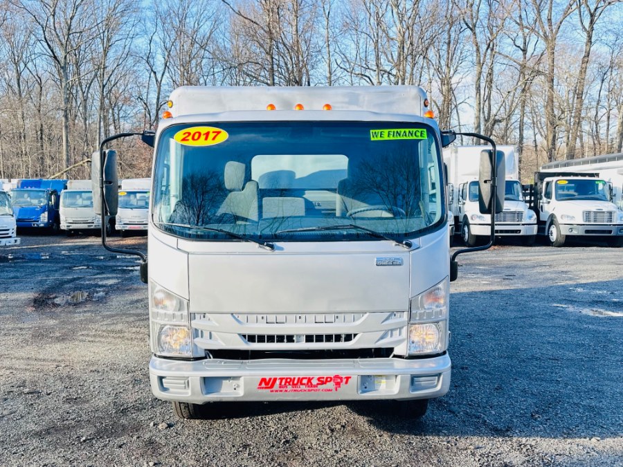 2017 Isuzu NRR - Photo 11