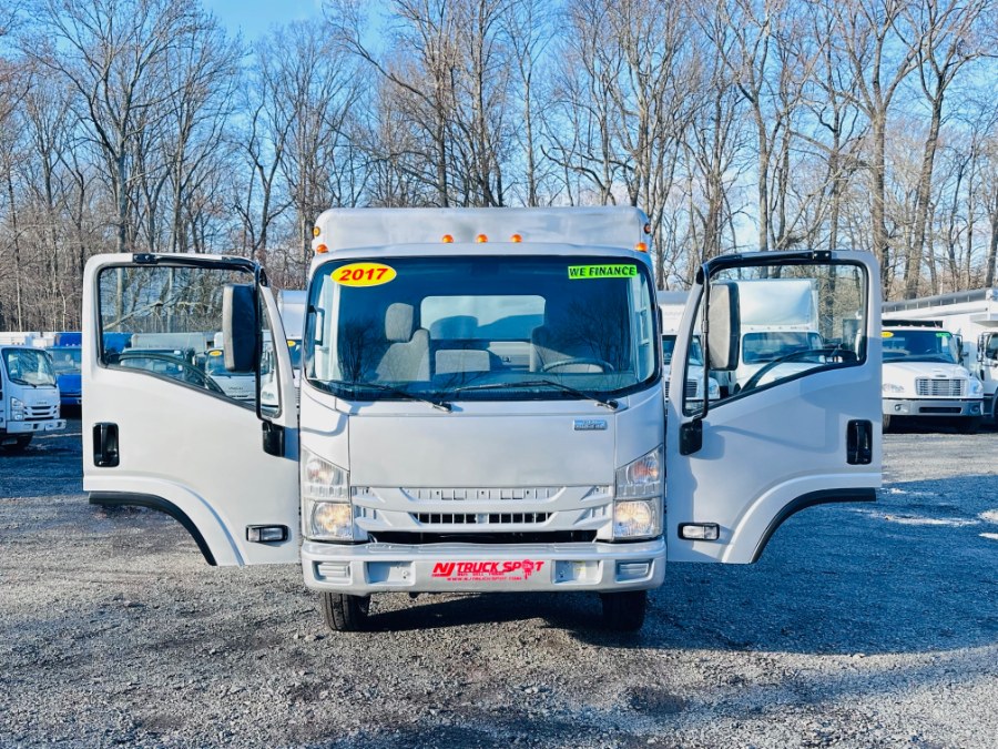 2017 Isuzu NRR - Photo 12