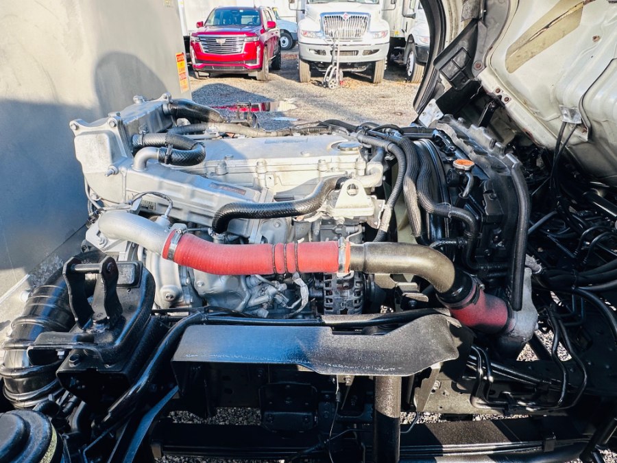 2017 Isuzu NRR - Photo 28